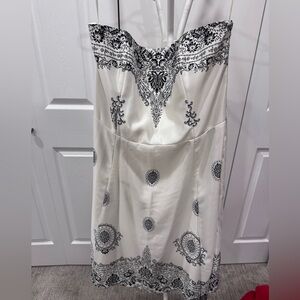 White House Black Market Paisley Print Cocktail Evening Dress  Size 14